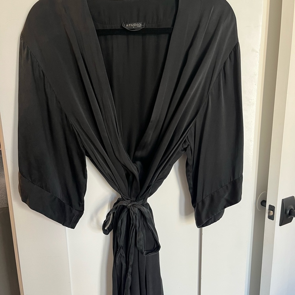 La Perla 100% Silk Short Wrap Robe black Size 3 (large)